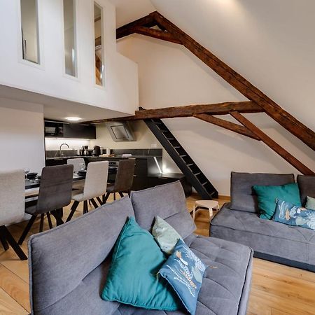 Le Septqatre - Grand Triplex Au Coeur De La Vieille Ville Annecy Dış mekan fotoğraf